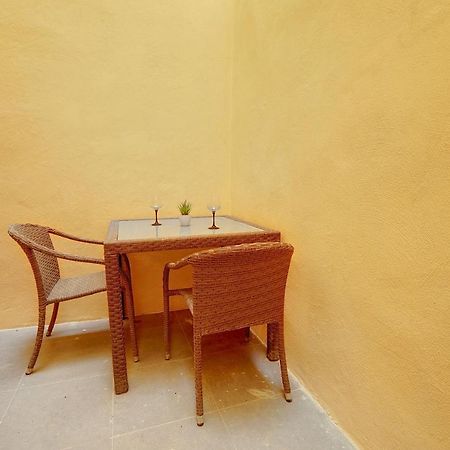 Modern 1Br Maisonette Steps From The Promenade Слима Екстериор снимка